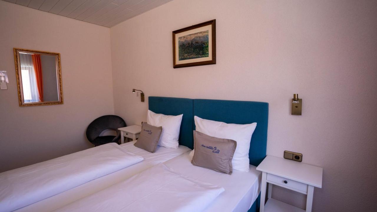 Hotel Gasthof Zum Schwan Steinsfeld Екстериор снимка