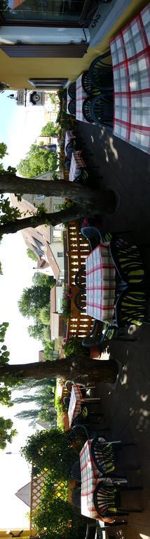 Hotel Gasthof Zum Schwan Steinsfeld Екстериор снимка