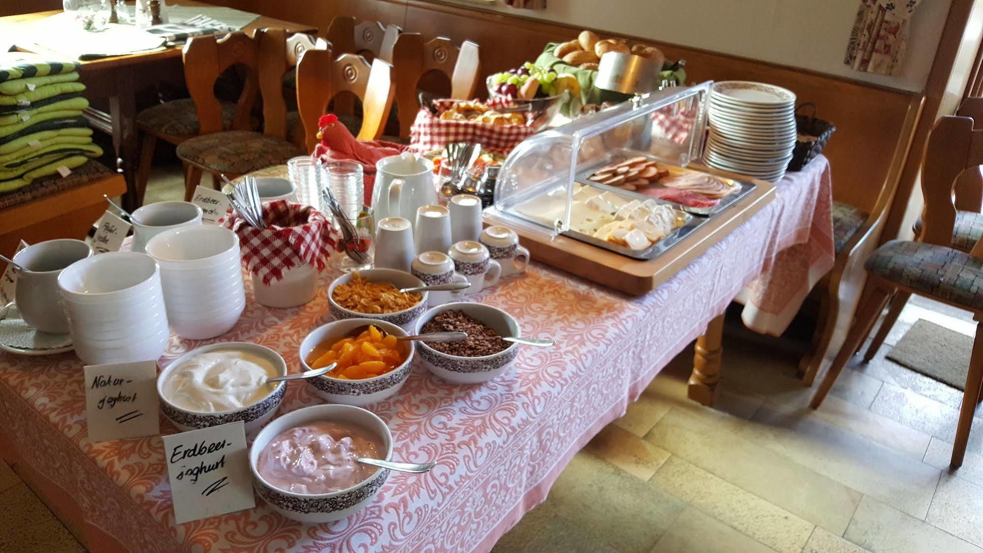 Hotel Gasthof Zum Schwan Steinsfeld Екстериор снимка