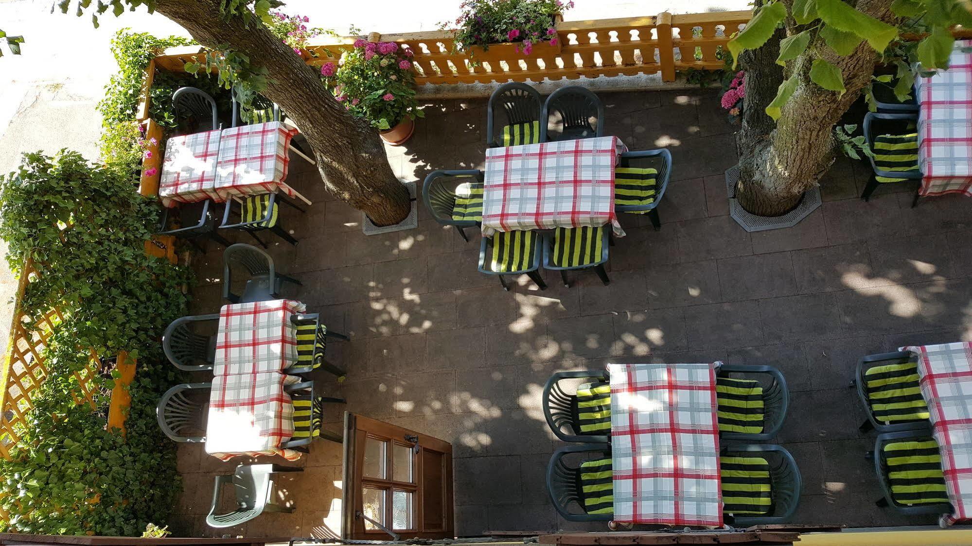 Hotel Gasthof Zum Schwan Steinsfeld Екстериор снимка