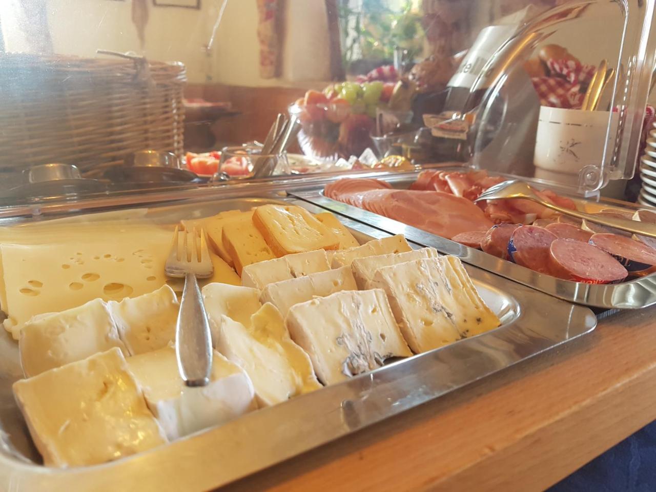 Hotel Gasthof Zum Schwan Steinsfeld Екстериор снимка