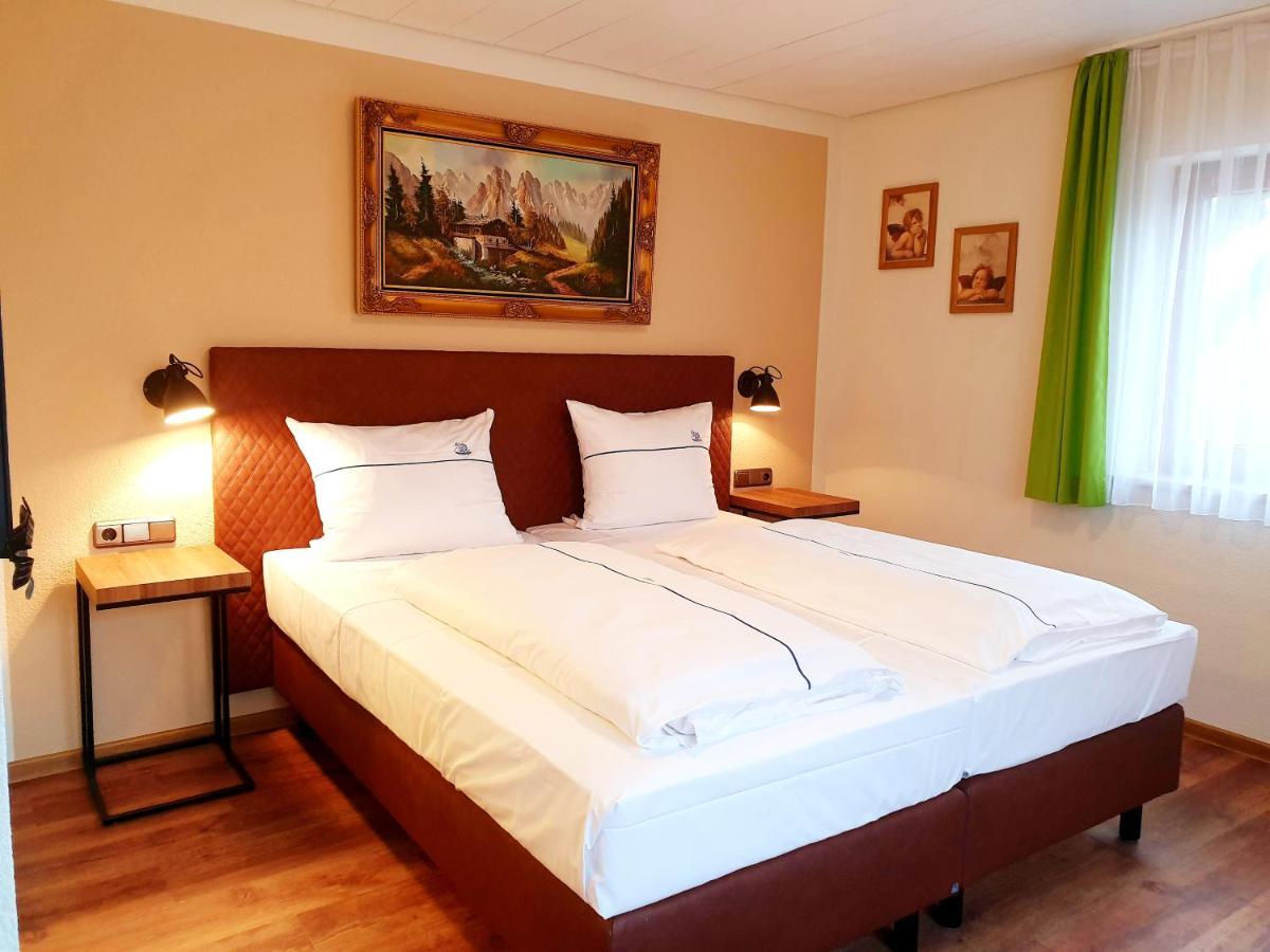 Hotel Gasthof Zum Schwan Steinsfeld Екстериор снимка