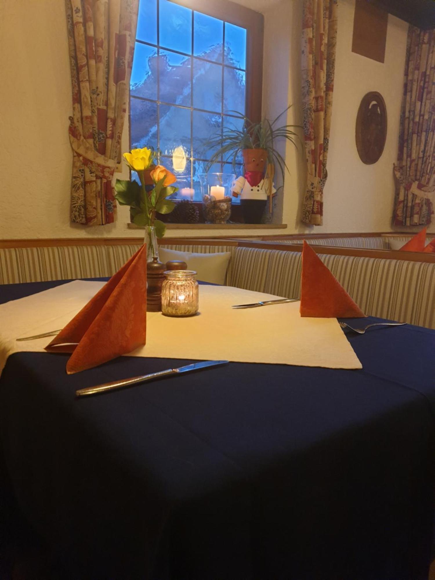 Hotel Gasthof Zum Schwan Steinsfeld Екстериор снимка
