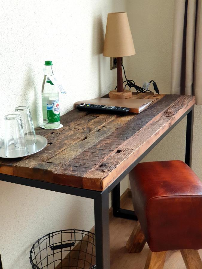 Hotel Gasthof Zum Schwan Steinsfeld Екстериор снимка