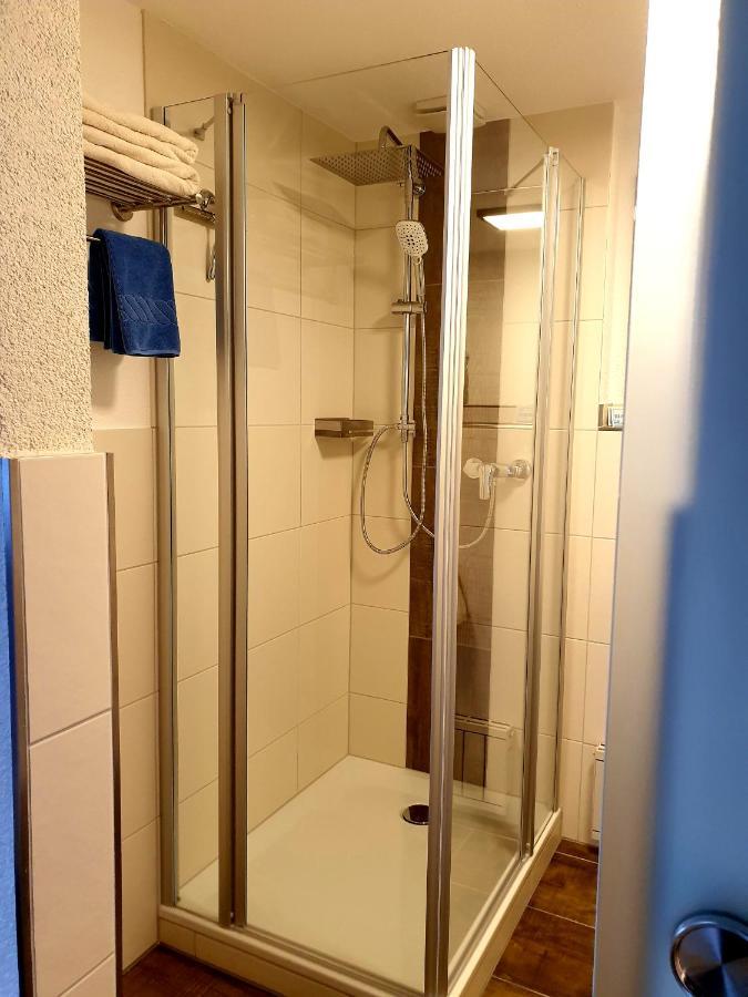Hotel Gasthof Zum Schwan Steinsfeld Екстериор снимка